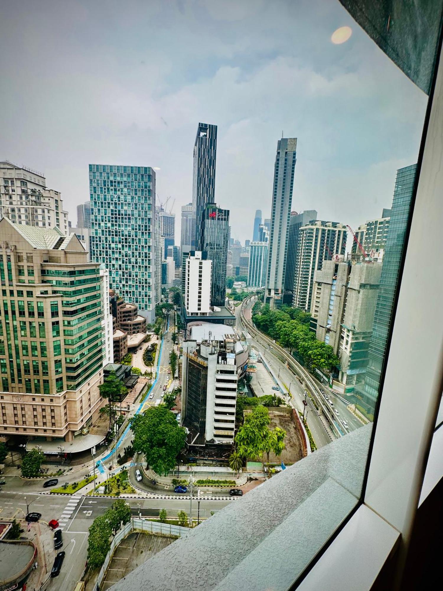 Vortex Suites Klcc Homes-365 กัวลาลัมเปอร์ ภายนอก รูปภาพ